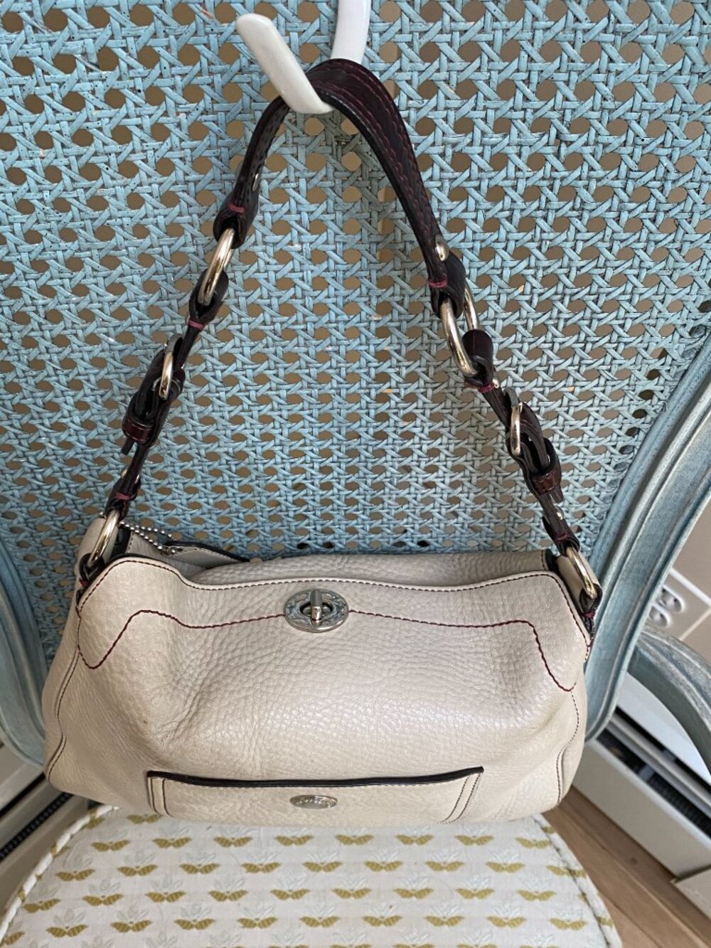Vintage Coach Chelsea Cream Pebbled Leather Shoulder Bag - Picture 4 of 13